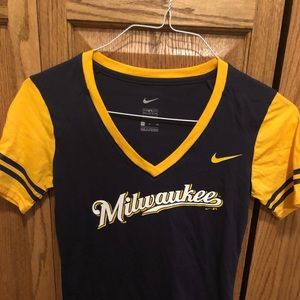 Nike Women’s V-Neck Milwaukee Brewers